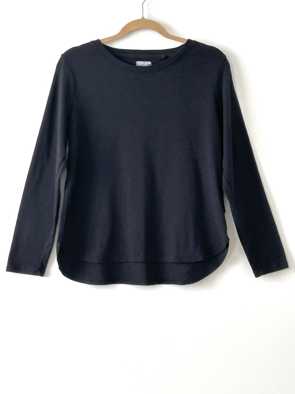 Kirkland 100% Cotton Black Crewneck Long Sleeve Top